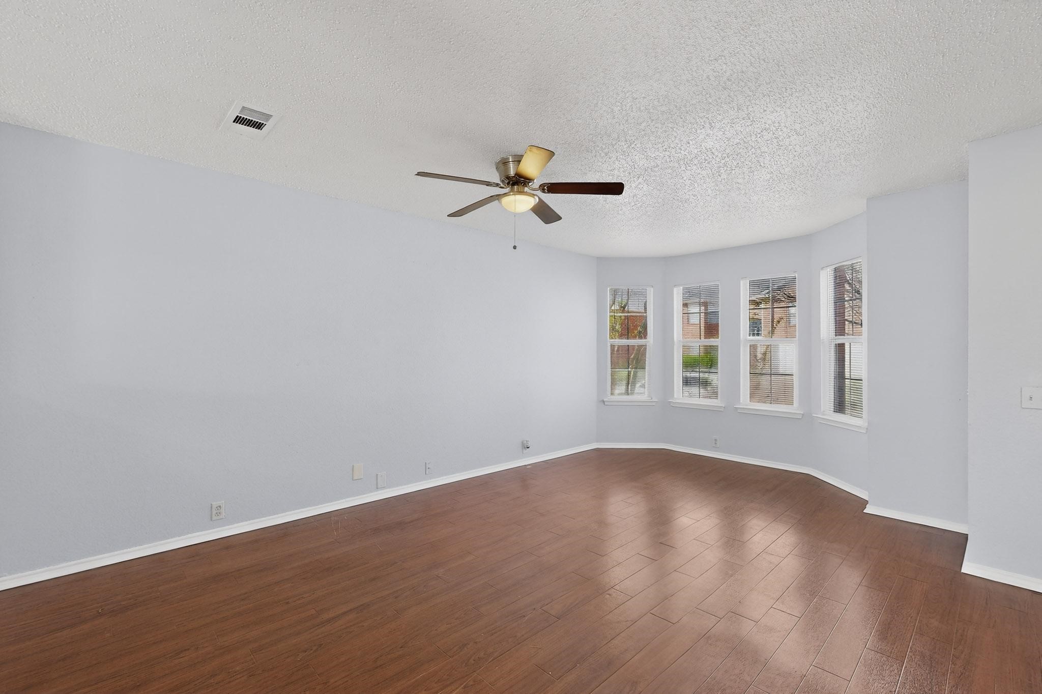 6723 Ambercrest Drive Arlington TX 76002
