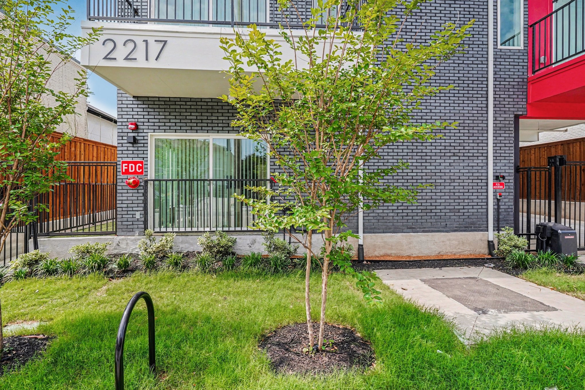 2217 N Fitzhugh Avenue Dallas TX 75204
