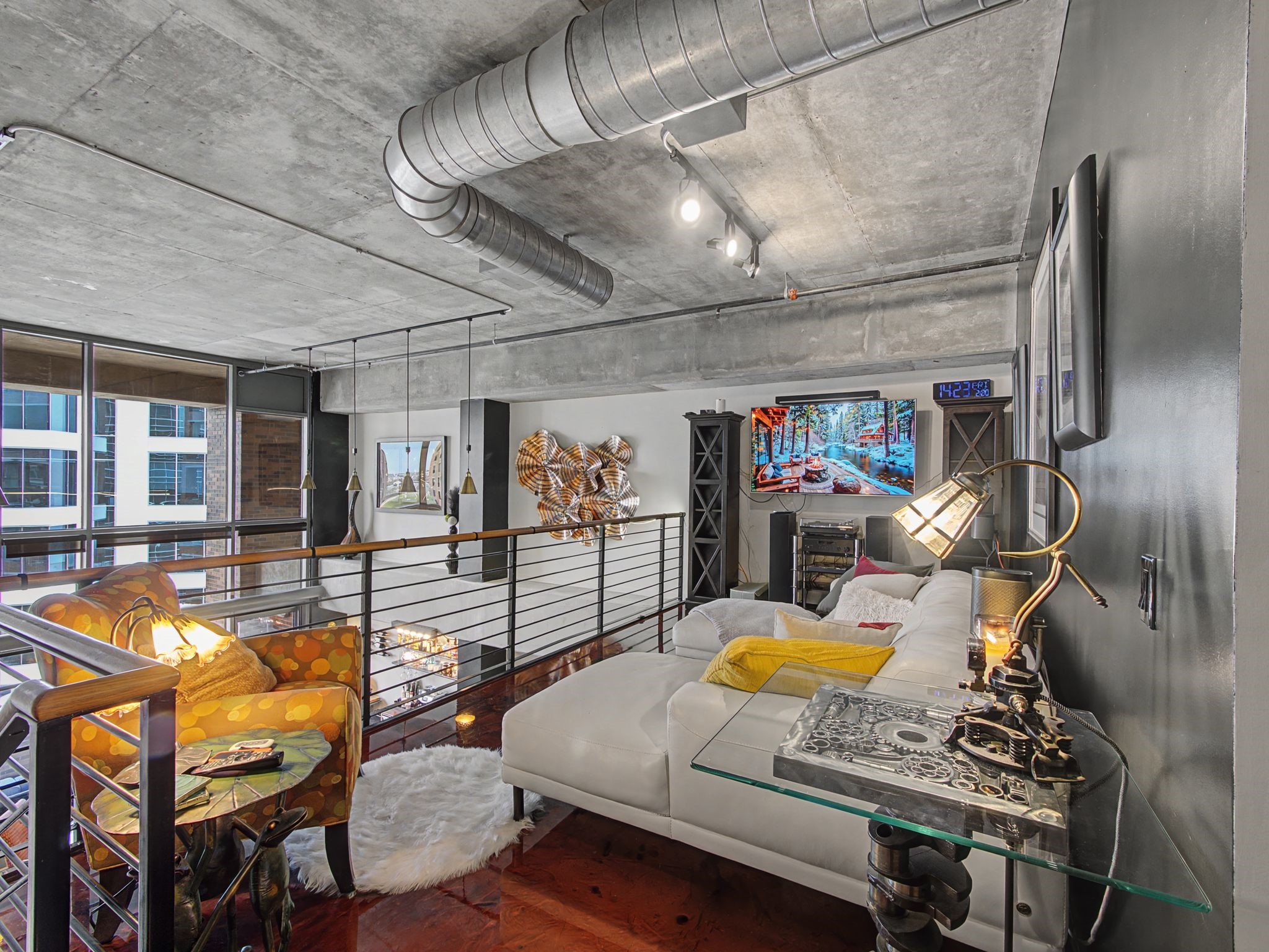 1999 Mckinney Avenue Dallas TX 75201