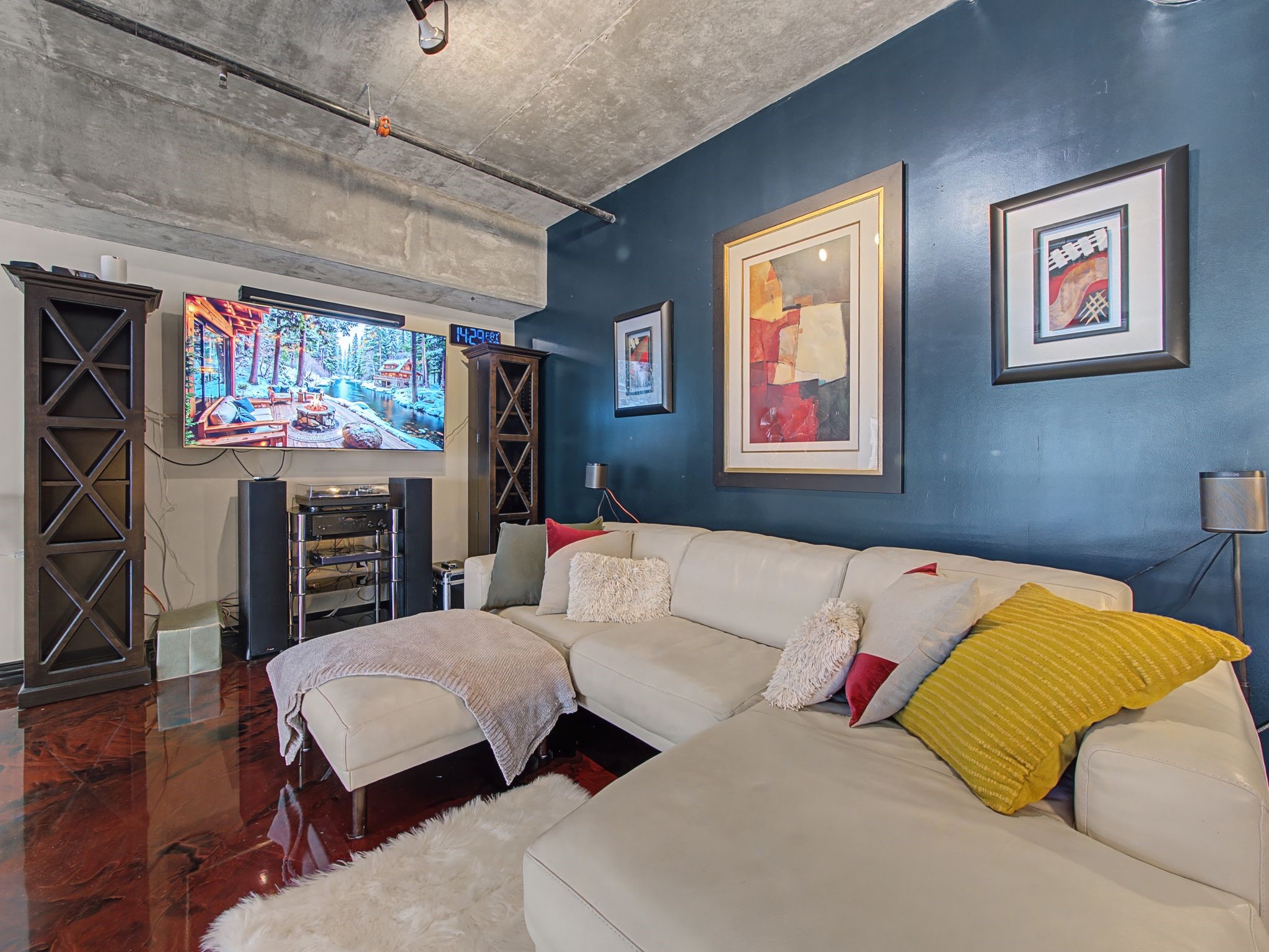 1999 Mckinney Avenue Dallas TX 75201