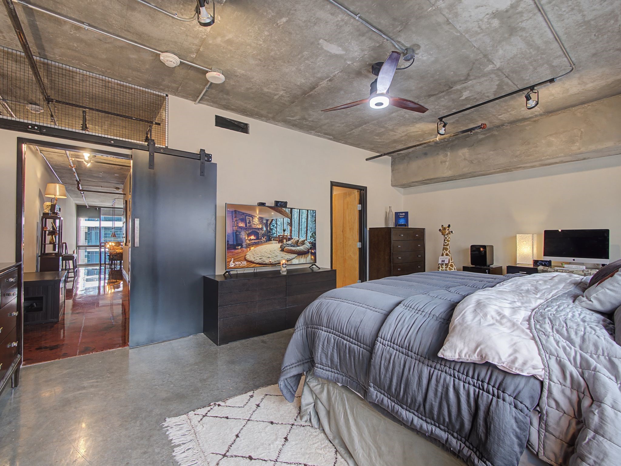 1999 Mckinney Avenue Dallas TX 75201