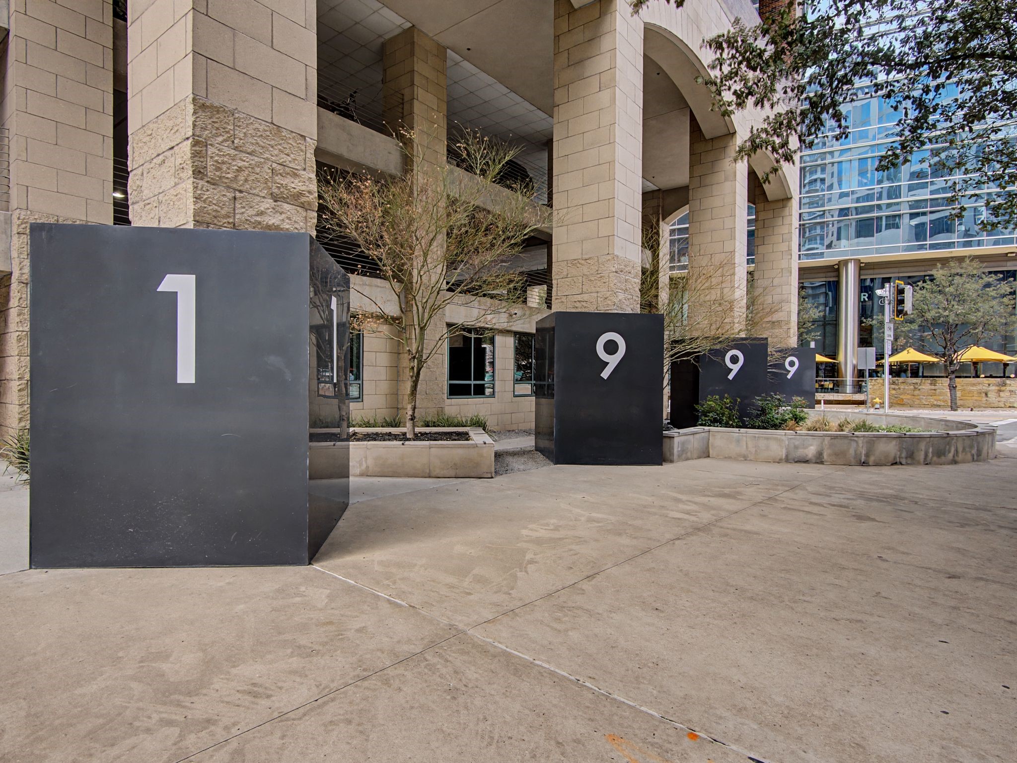 1999 Mckinney Avenue Dallas TX 75201