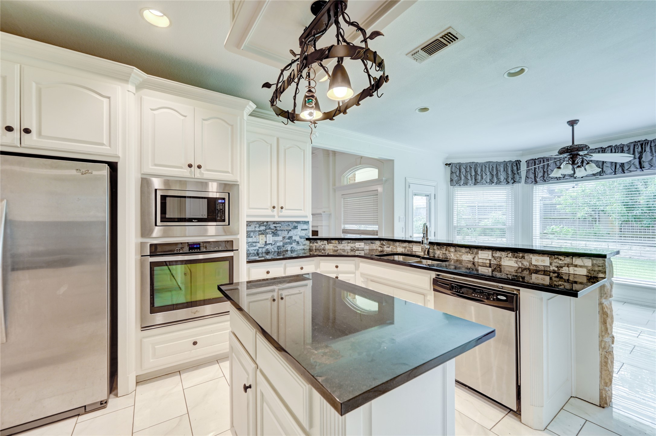 2804 Vermont Court Arlington TX 76001