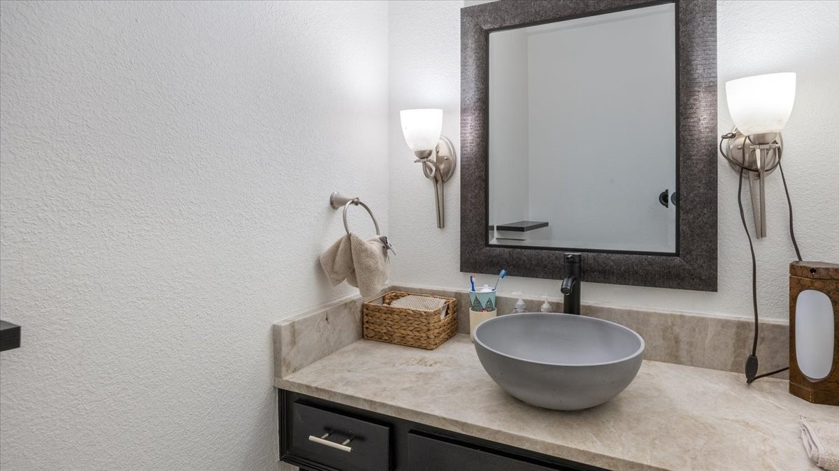 7020 Quartermile Dallas TX 75248