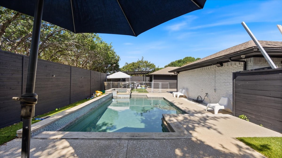 7020 Quartermile Dallas TX 75248
