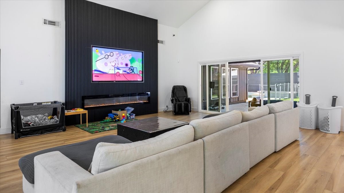 7020 Quartermile Dallas TX 75248