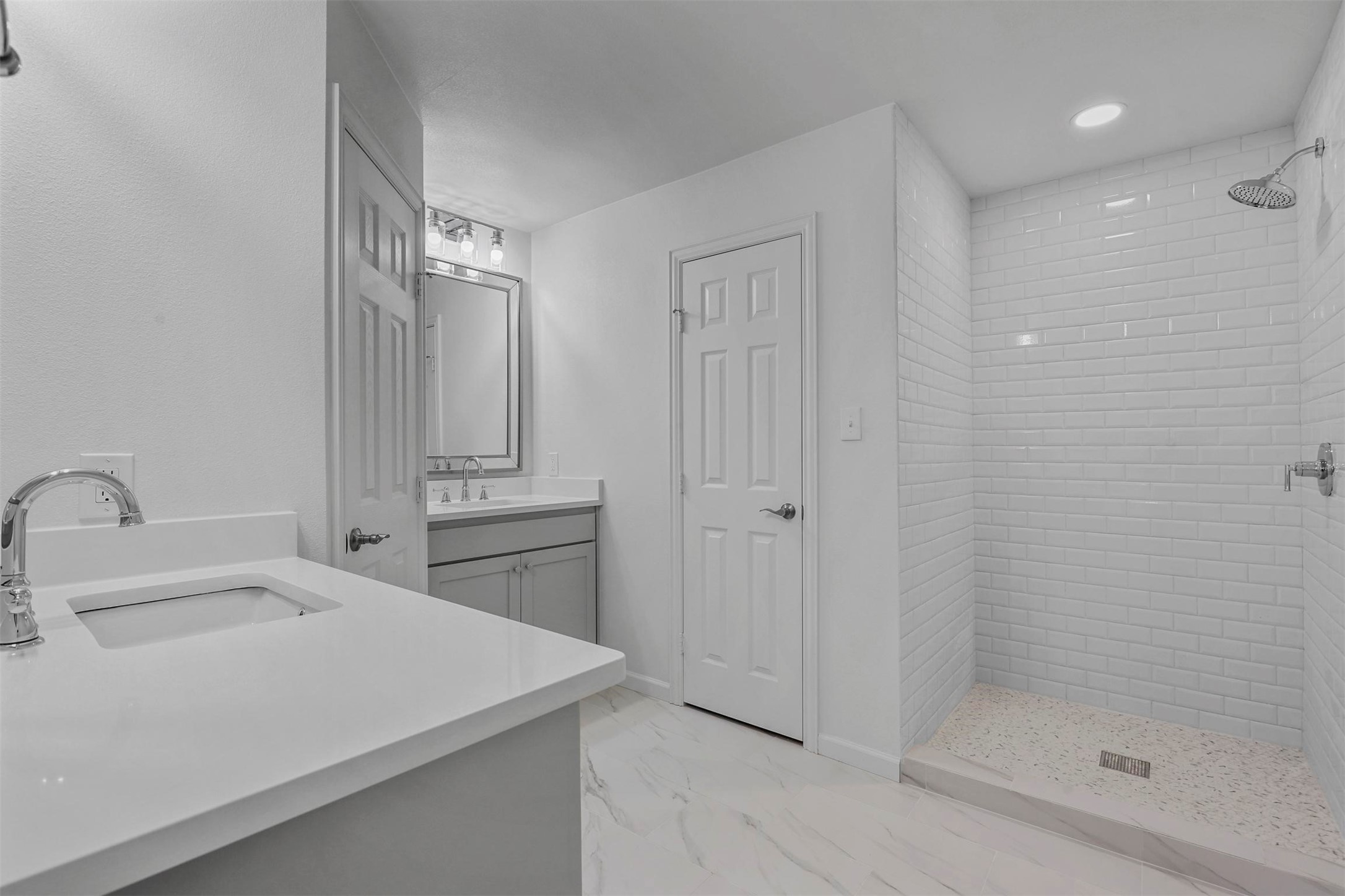 5832 Tracyne Drive Westworth Village TX 76114