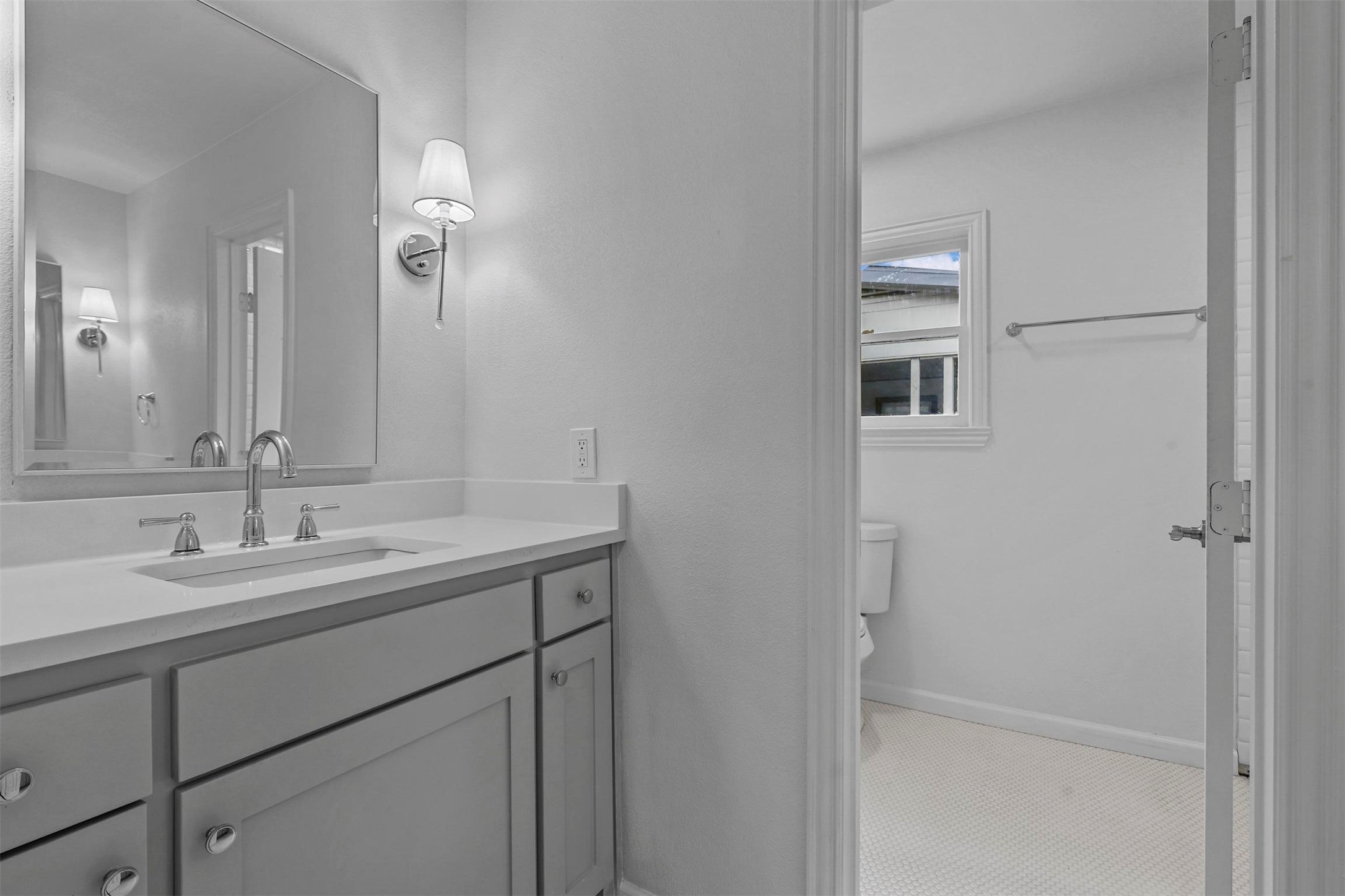 5832 Tracyne Drive Westworth Village TX 76114