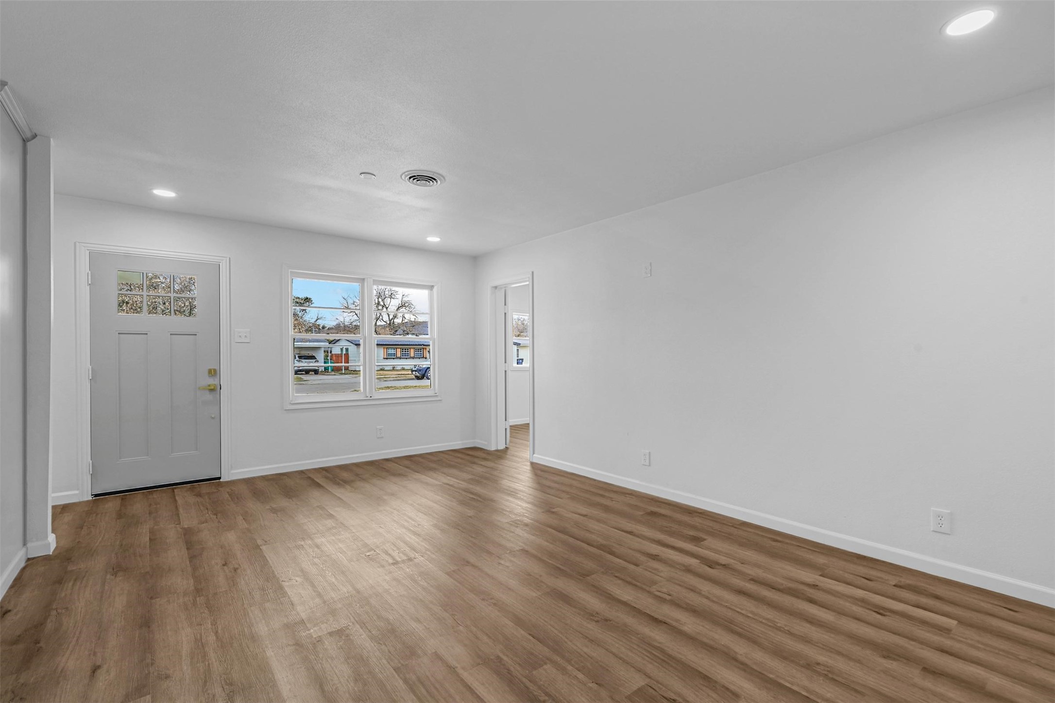 5832 Tracyne Drive Westworth Village TX 76114