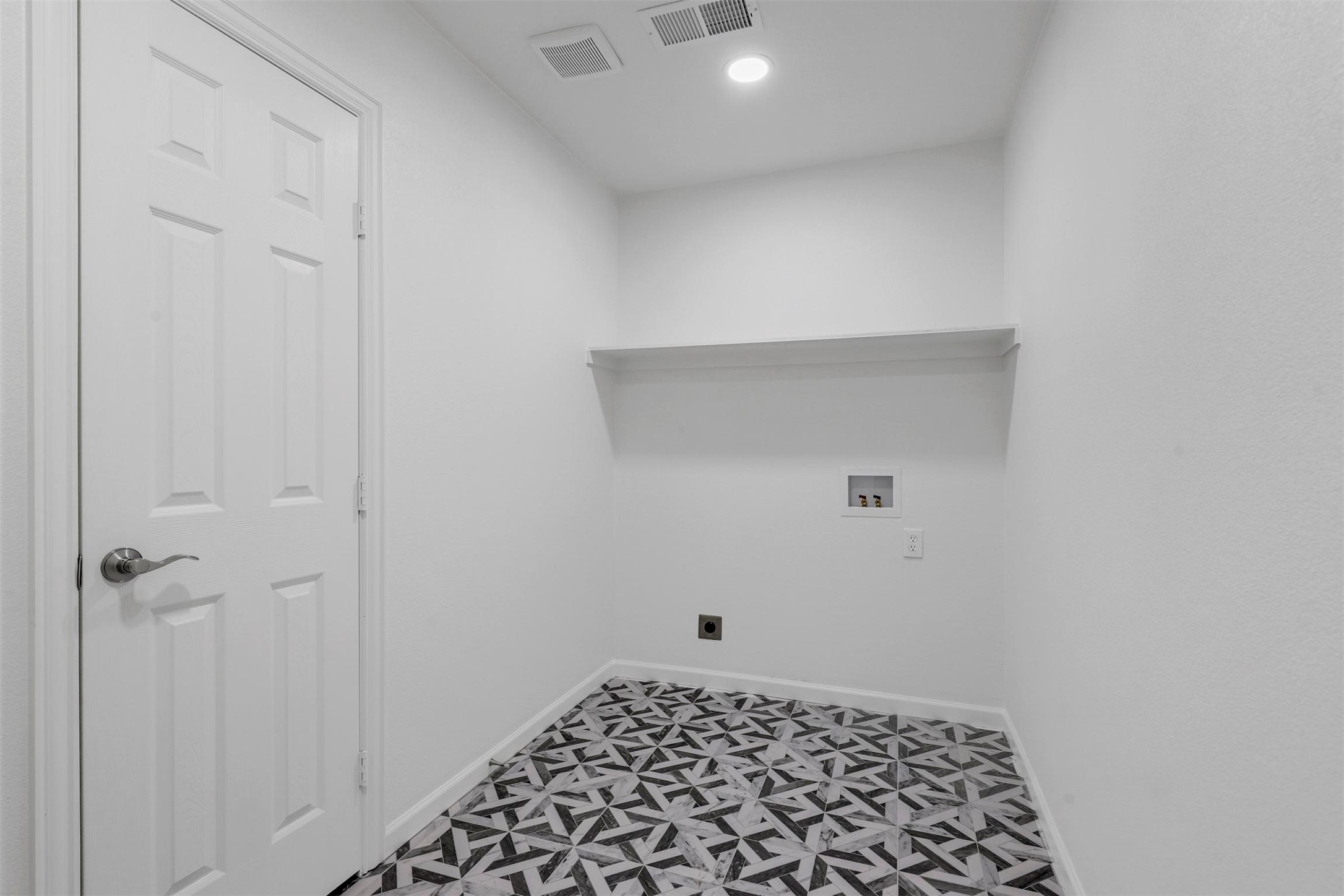 5832 Tracyne Drive Westworth Village TX 76114