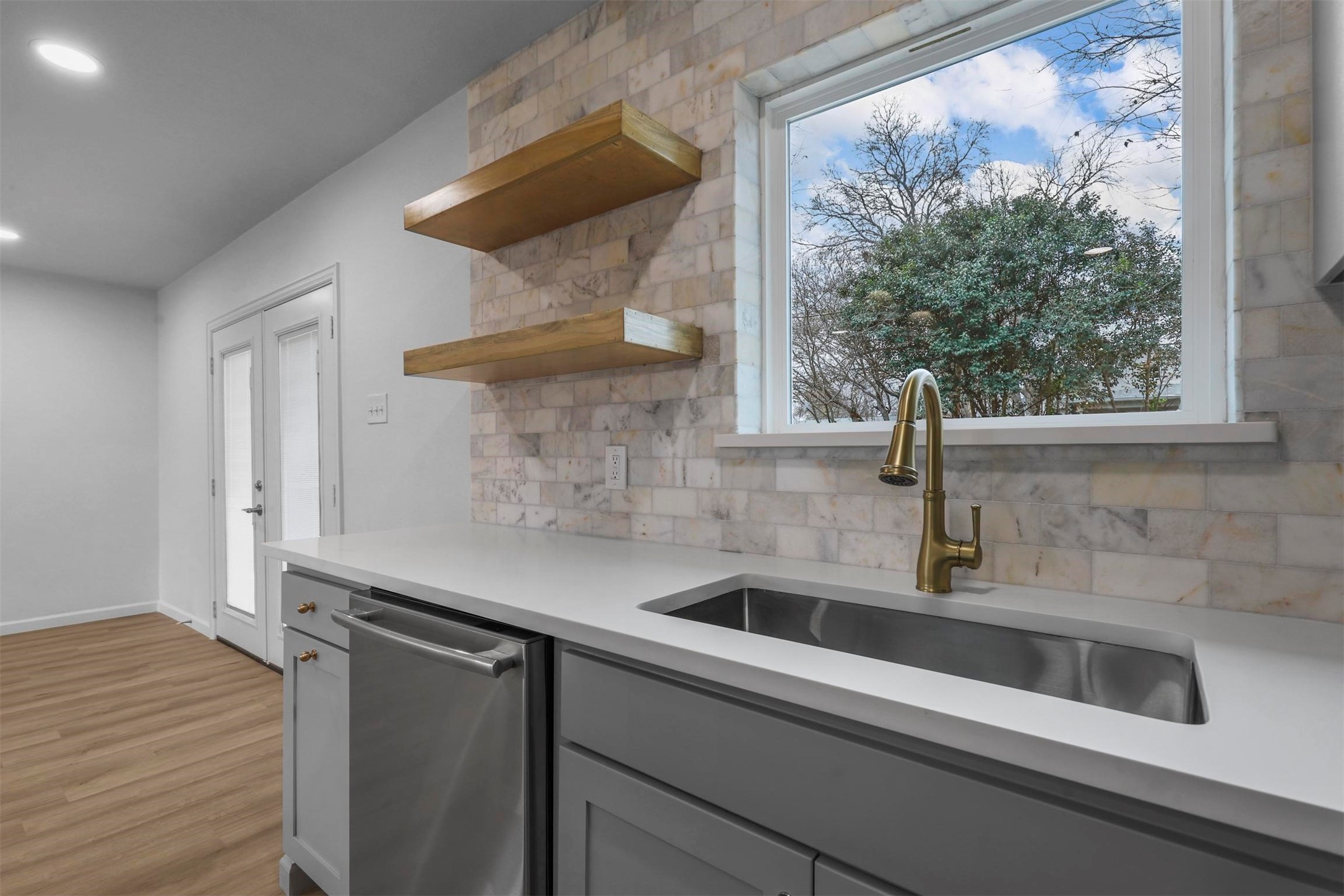 5832 Tracyne Drive Westworth Village TX 76114