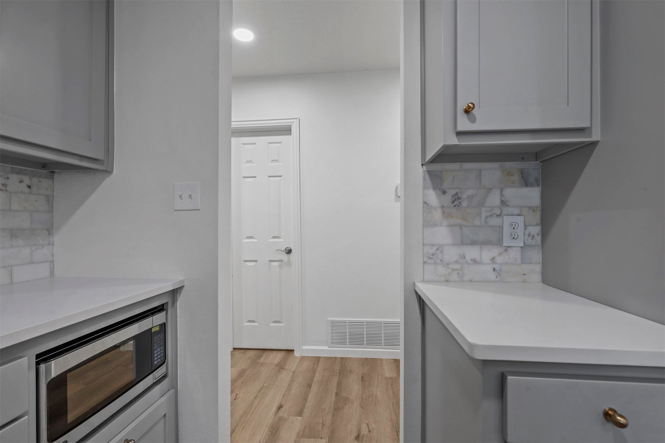 5832 Tracyne Drive Westworth Village TX 76114