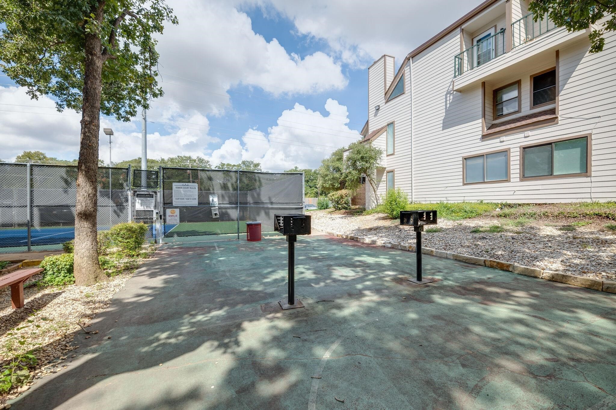 2304 Balsam Drive Arlington TX 76006