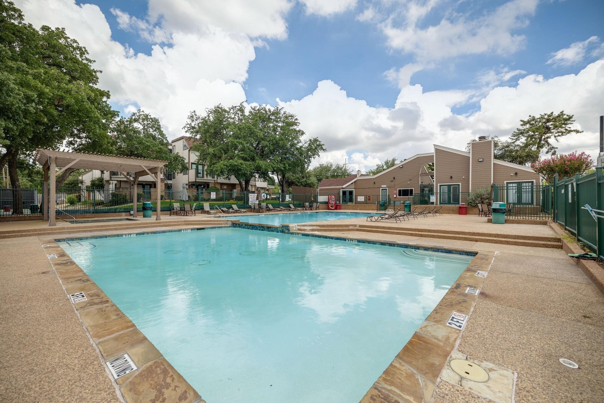 2304 Balsam Drive Arlington TX 76006