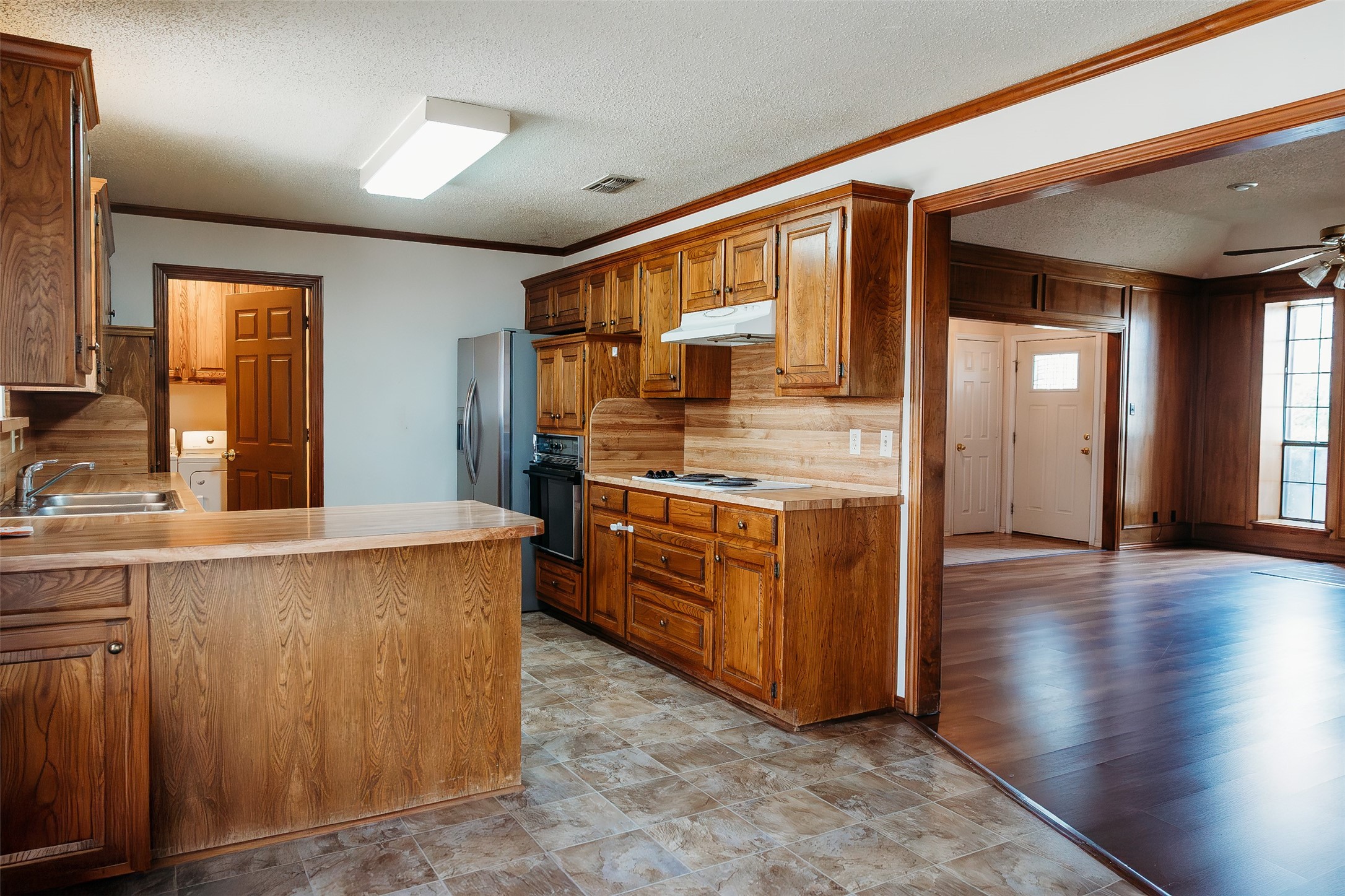 2106 Pecan Street Bonham TX 75418