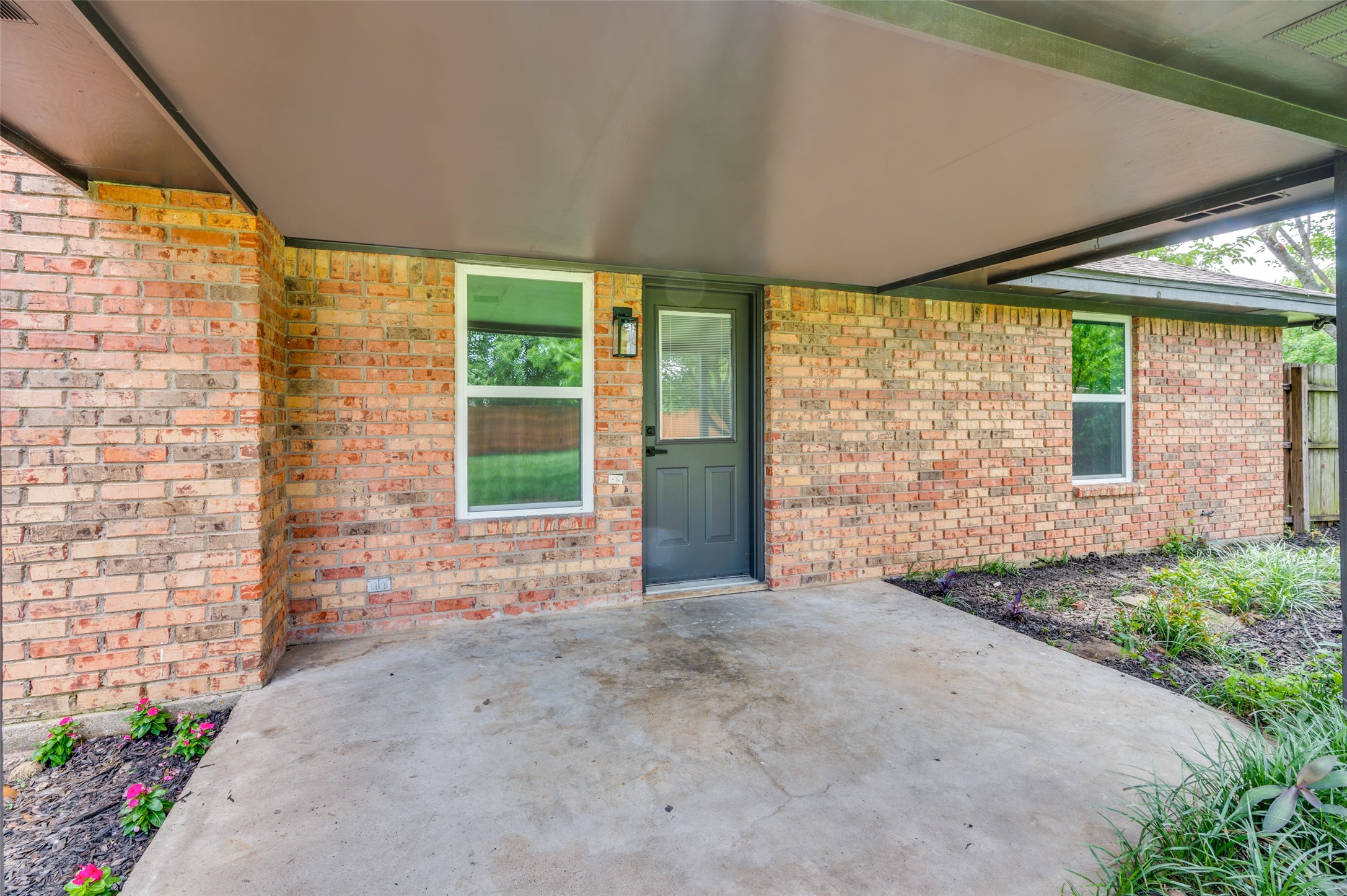 402 Country Meadow Drive Mansfield TX 76063
