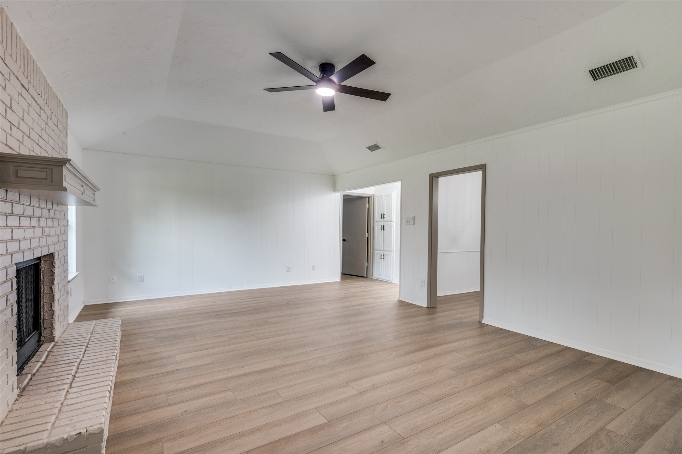 402 Country Meadow Drive Mansfield TX 76063