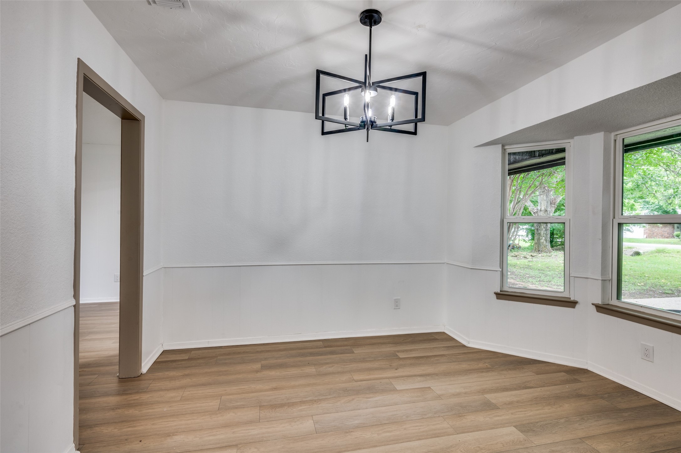402 Country Meadow Drive Mansfield TX 76063