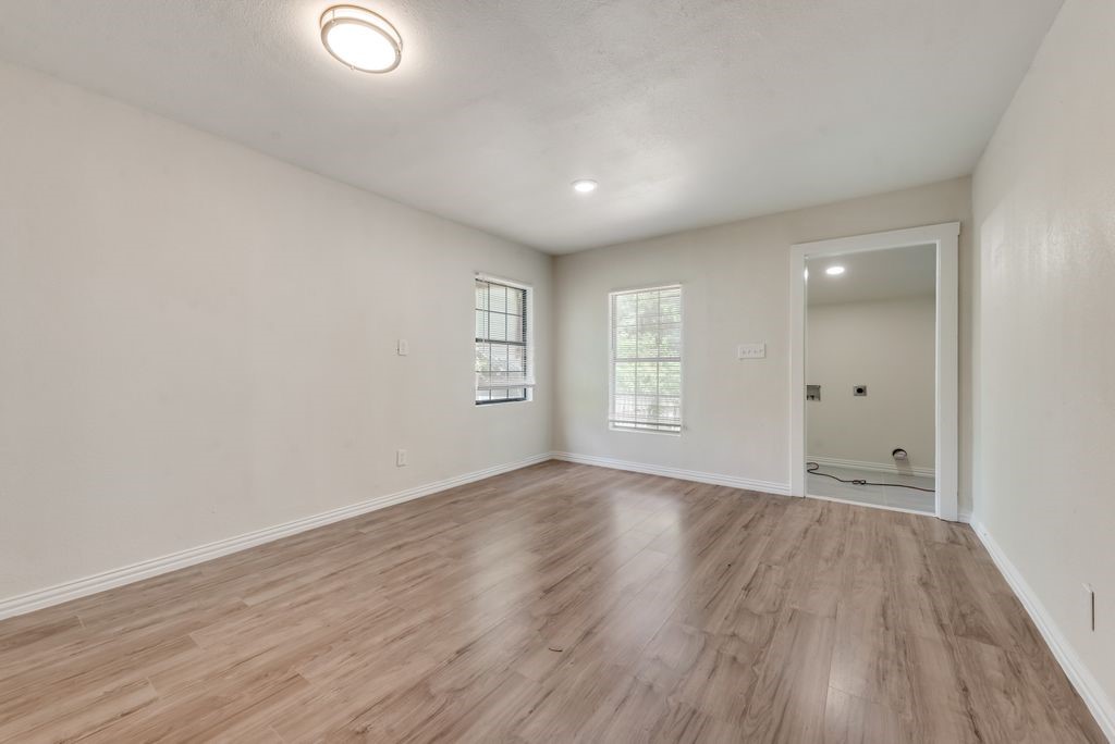 2704 Rosen Avenue Fort Worth TX 76164
