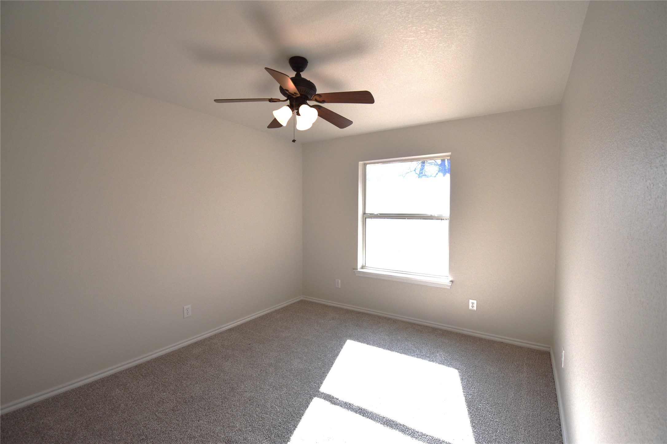 808 Royal Oak Lane Burleson TX 76028