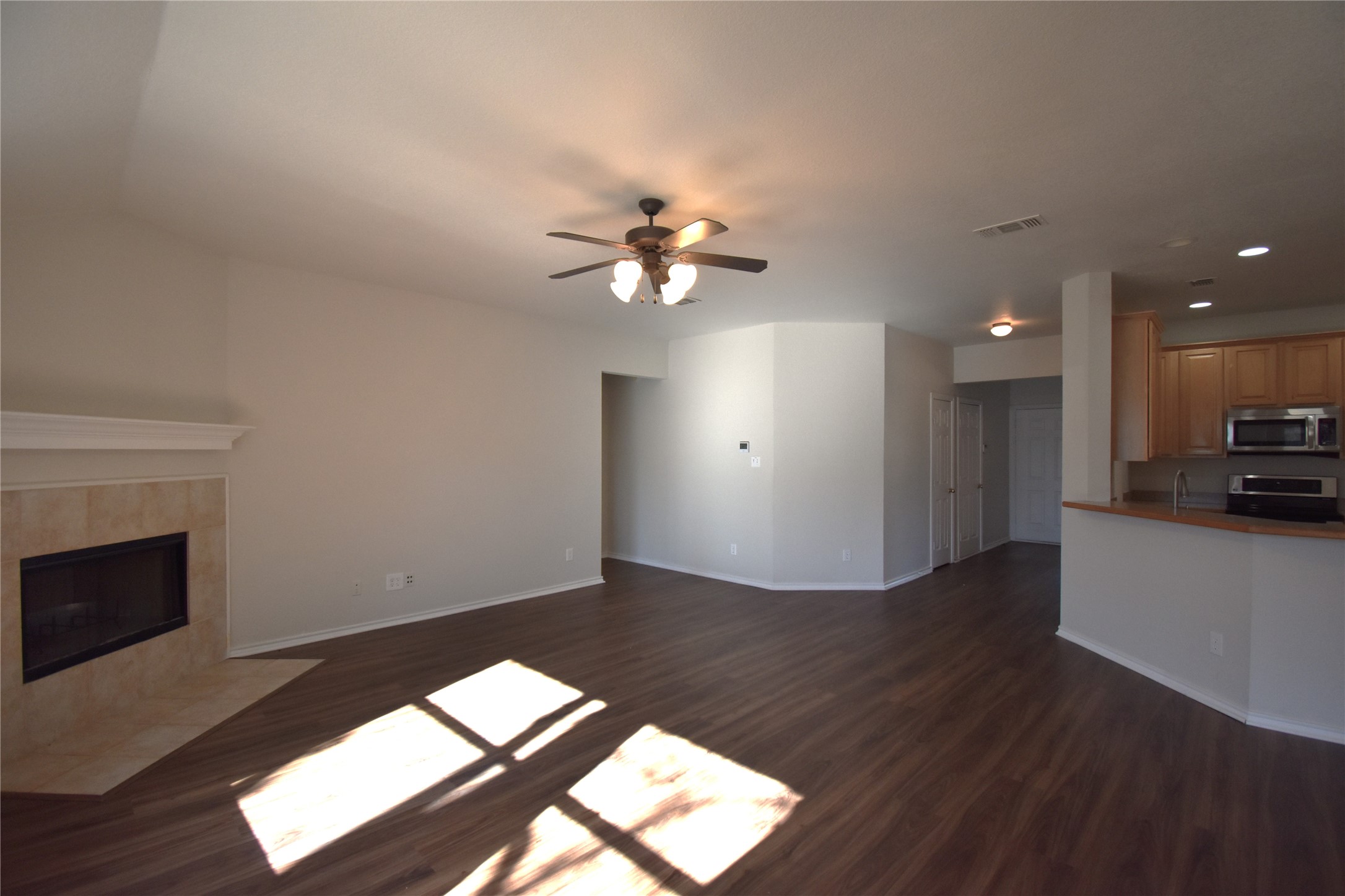 808 Royal Oak Lane Burleson TX 76028