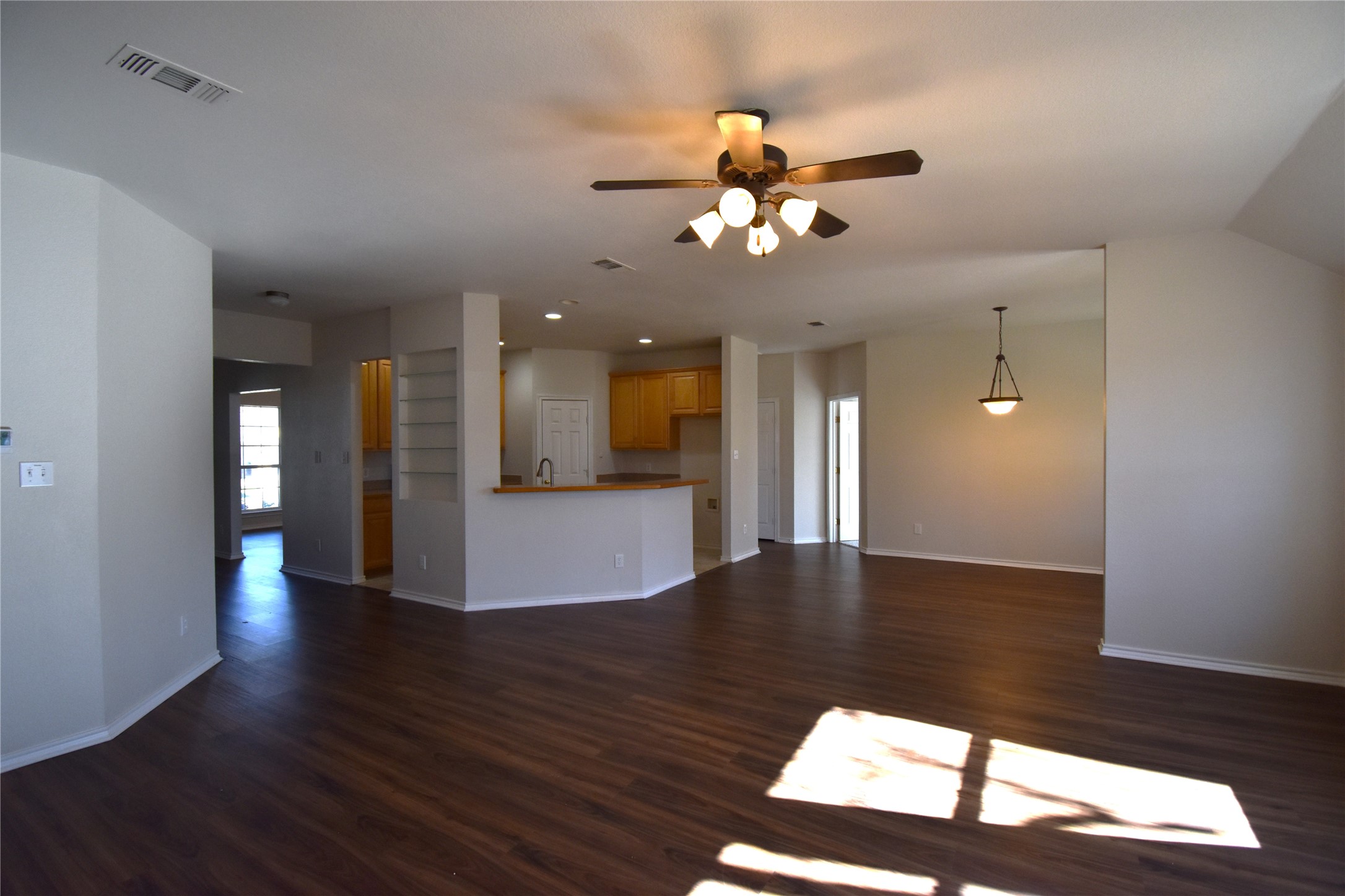 808 Royal Oak Lane Burleson TX 76028
