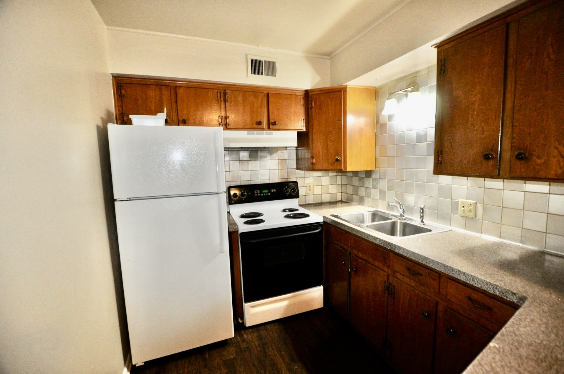 202 E Oak Street Weatherford TX 76086