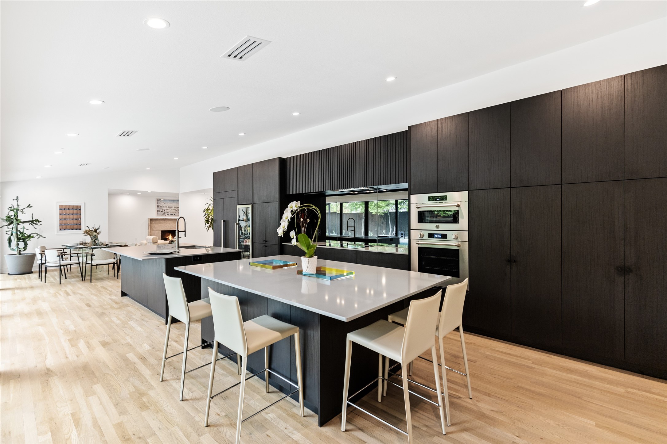 5239 Edmondson Avenue Dallas TX 75209