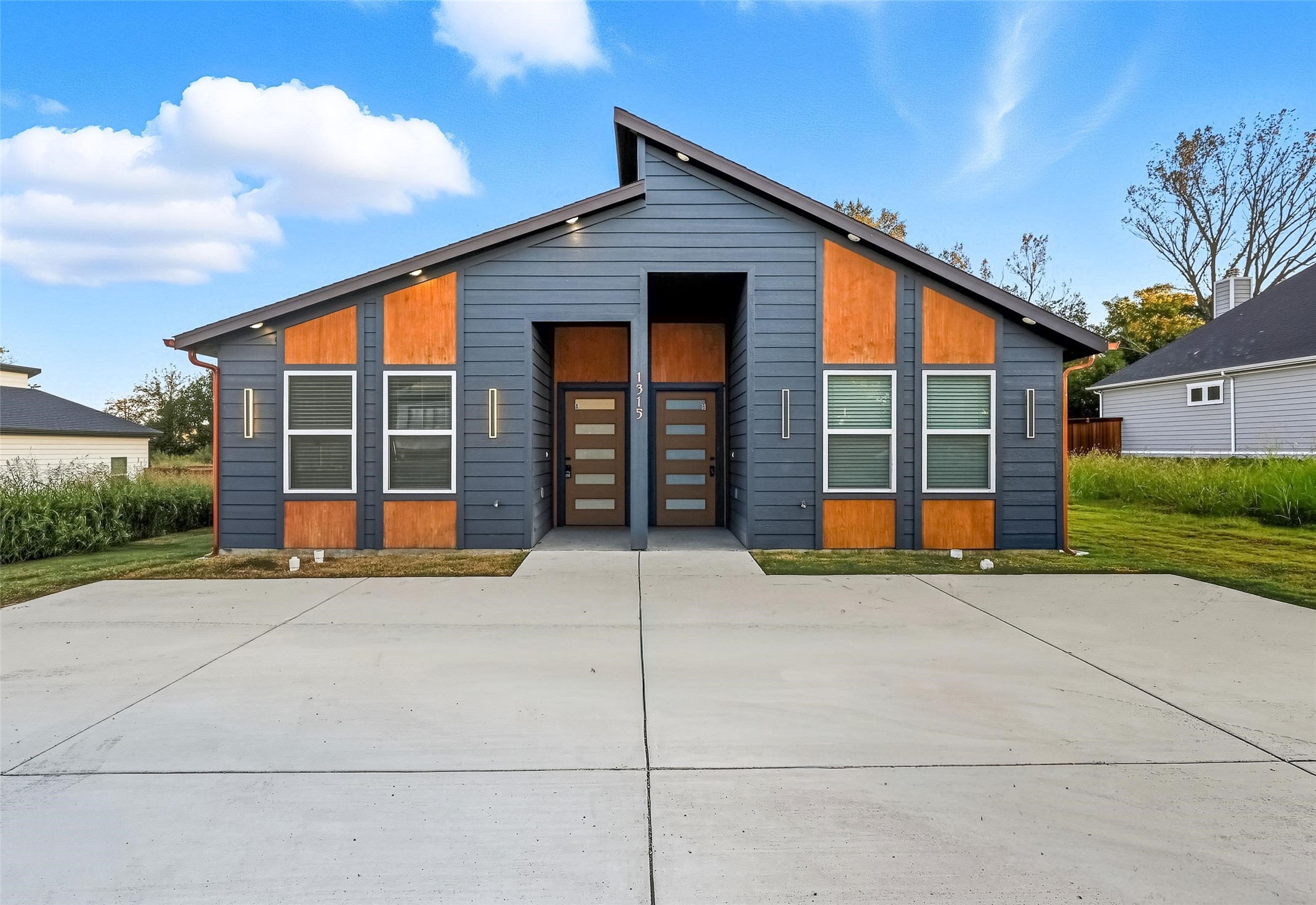 1315 Oneal Street Commerce TX 75428