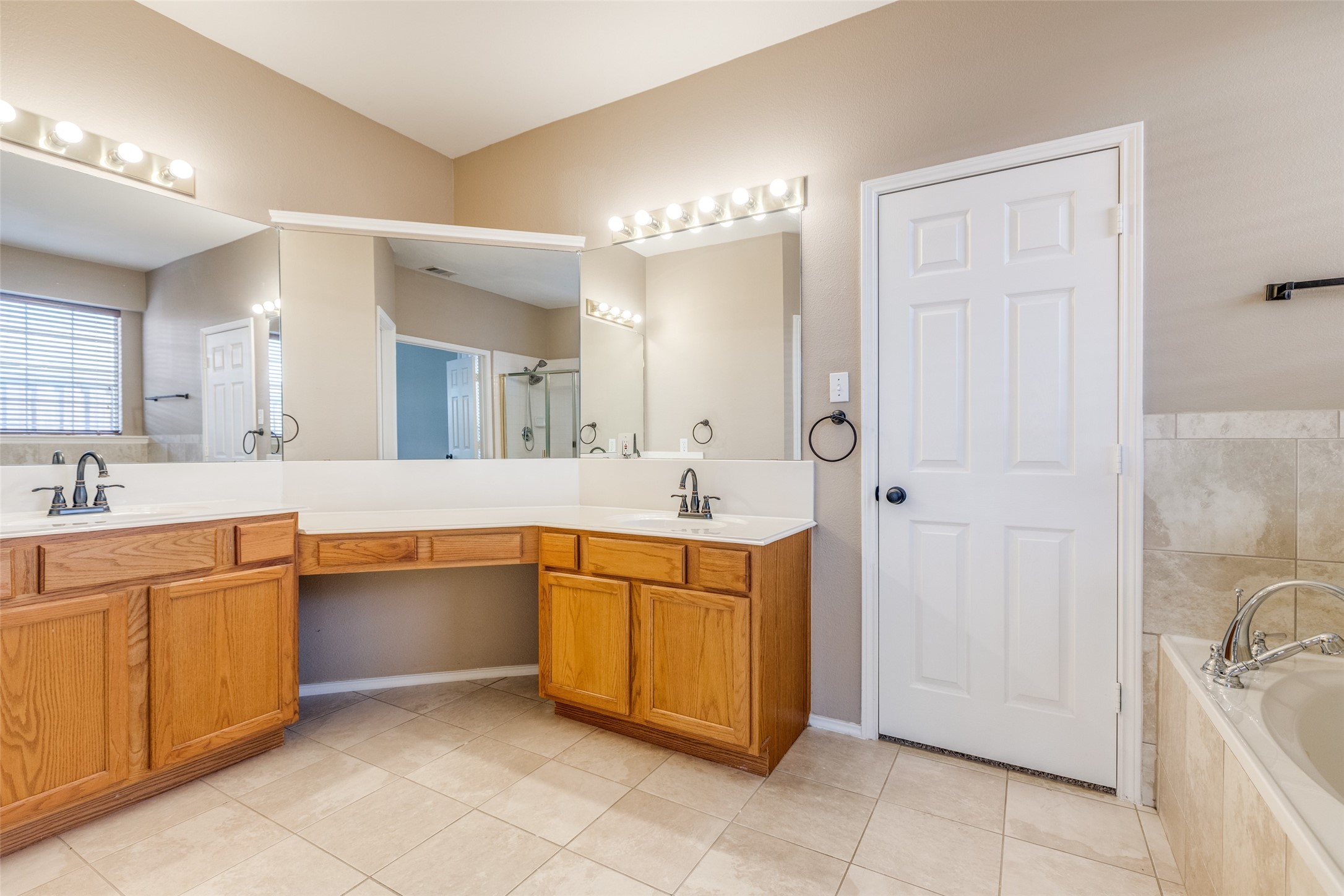 5857 Chatham Lane The Colony TX 75056