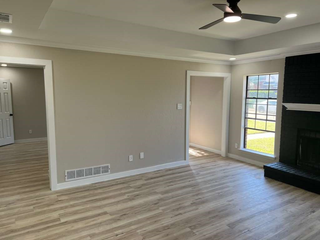 511 Amber Lane Desoto TX 75115