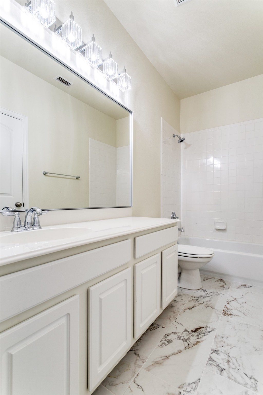 2594 Jacobson Drive Lewisville TX 75067
