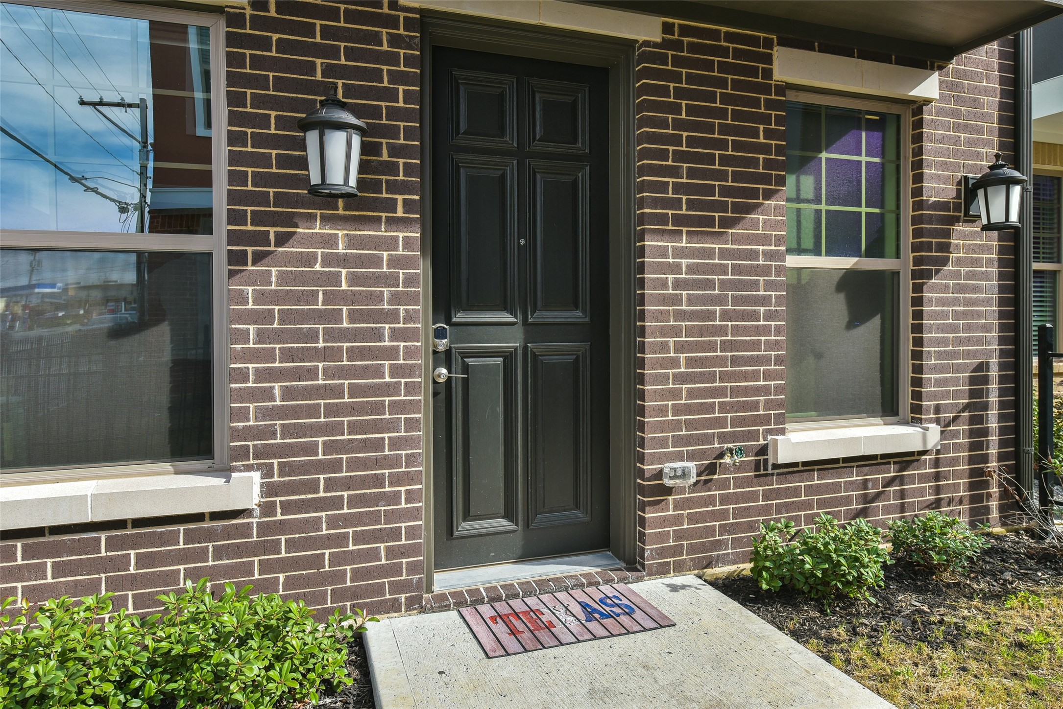 1309 Arch Place Dallas TX 75215