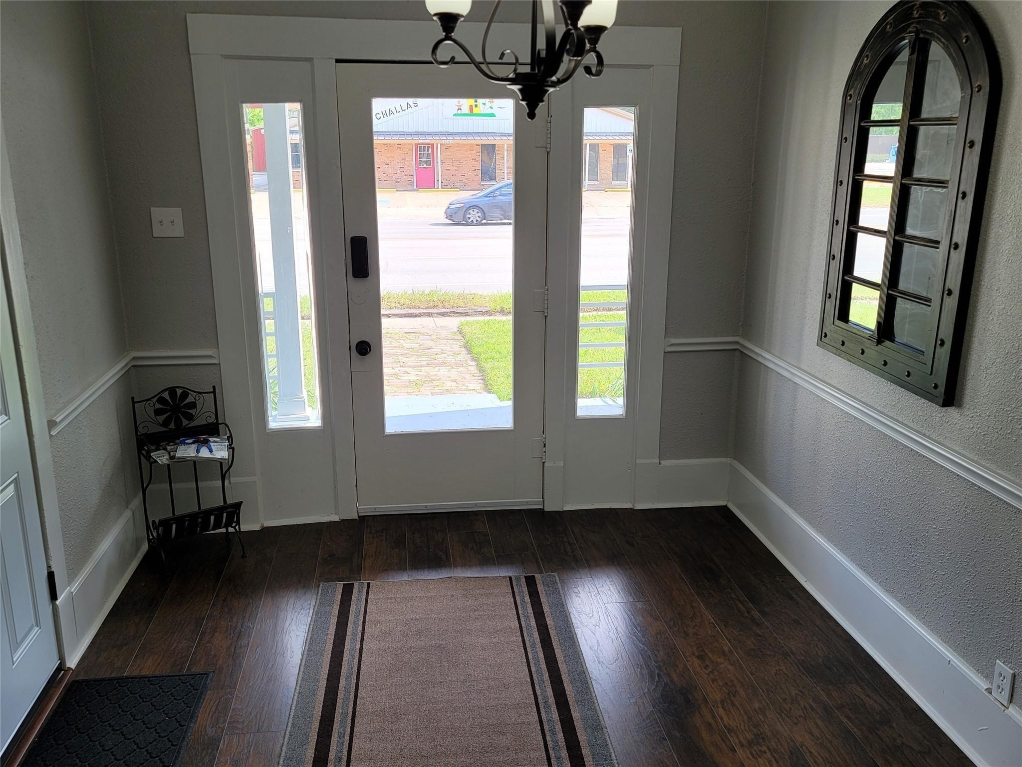 1103 E Moore Avenue Terrell TX 75160