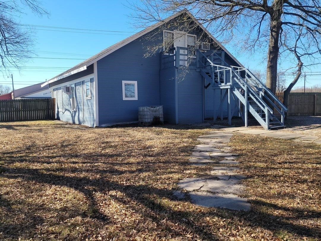 1103 E Moore Avenue Terrell TX 75160