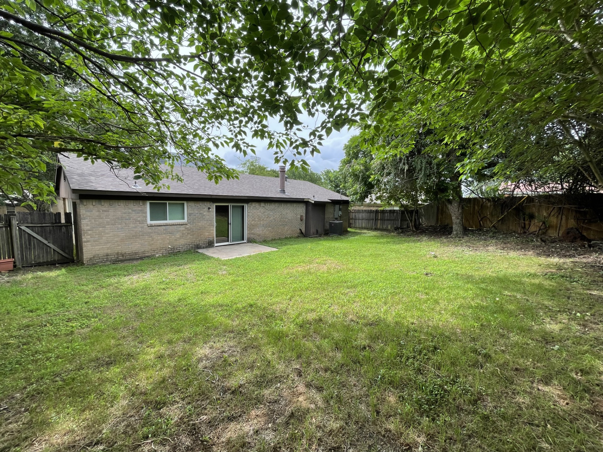 3718 French Wood Drive Arlington TX 76016