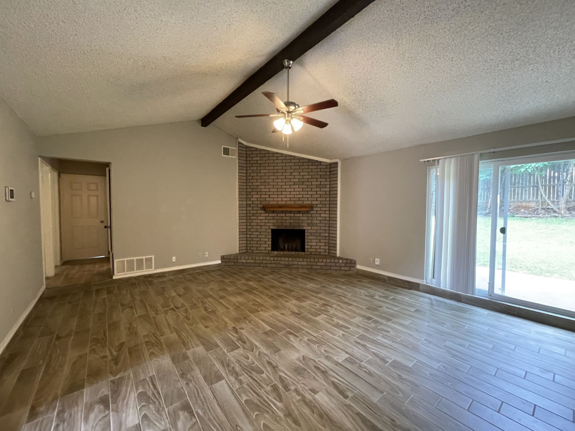 3718 French Wood Drive Arlington TX 76016