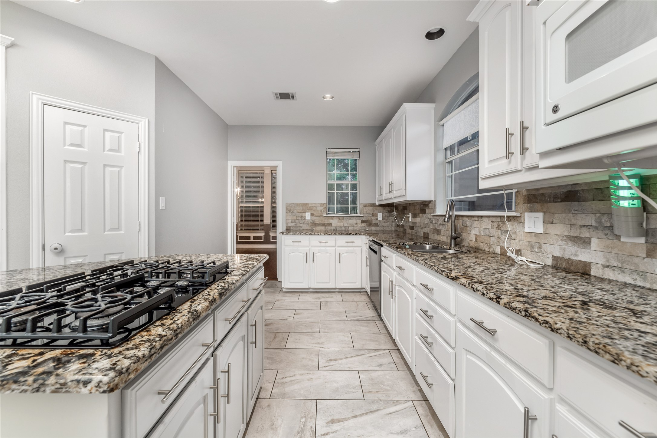 5801 Yeary Road Plano TX 75093