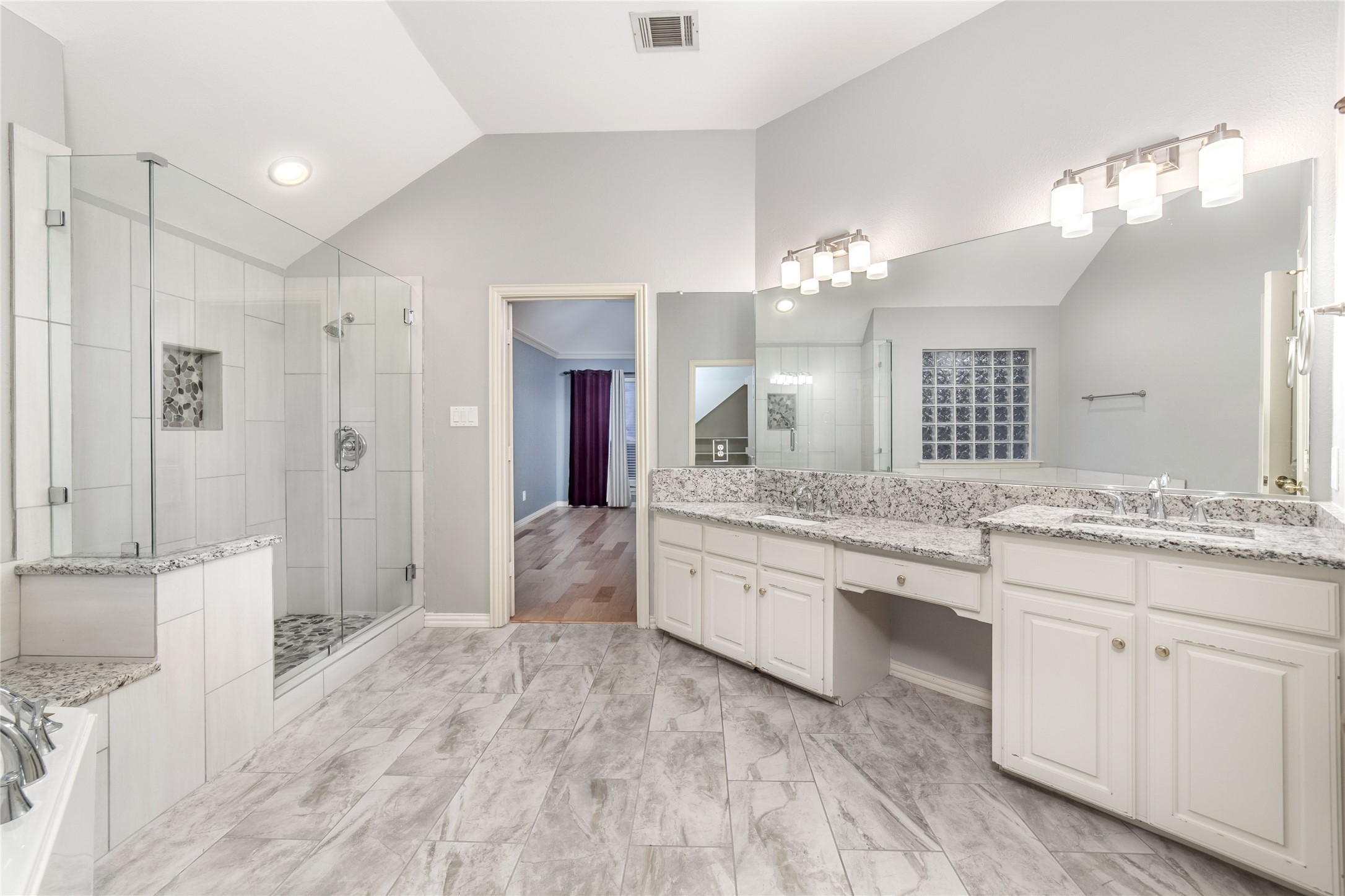 5801 Yeary Road Plano TX 75093