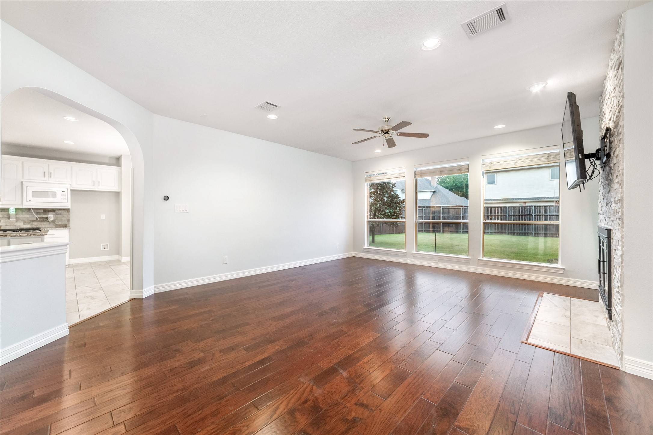 5801 Yeary Road Plano TX 75093