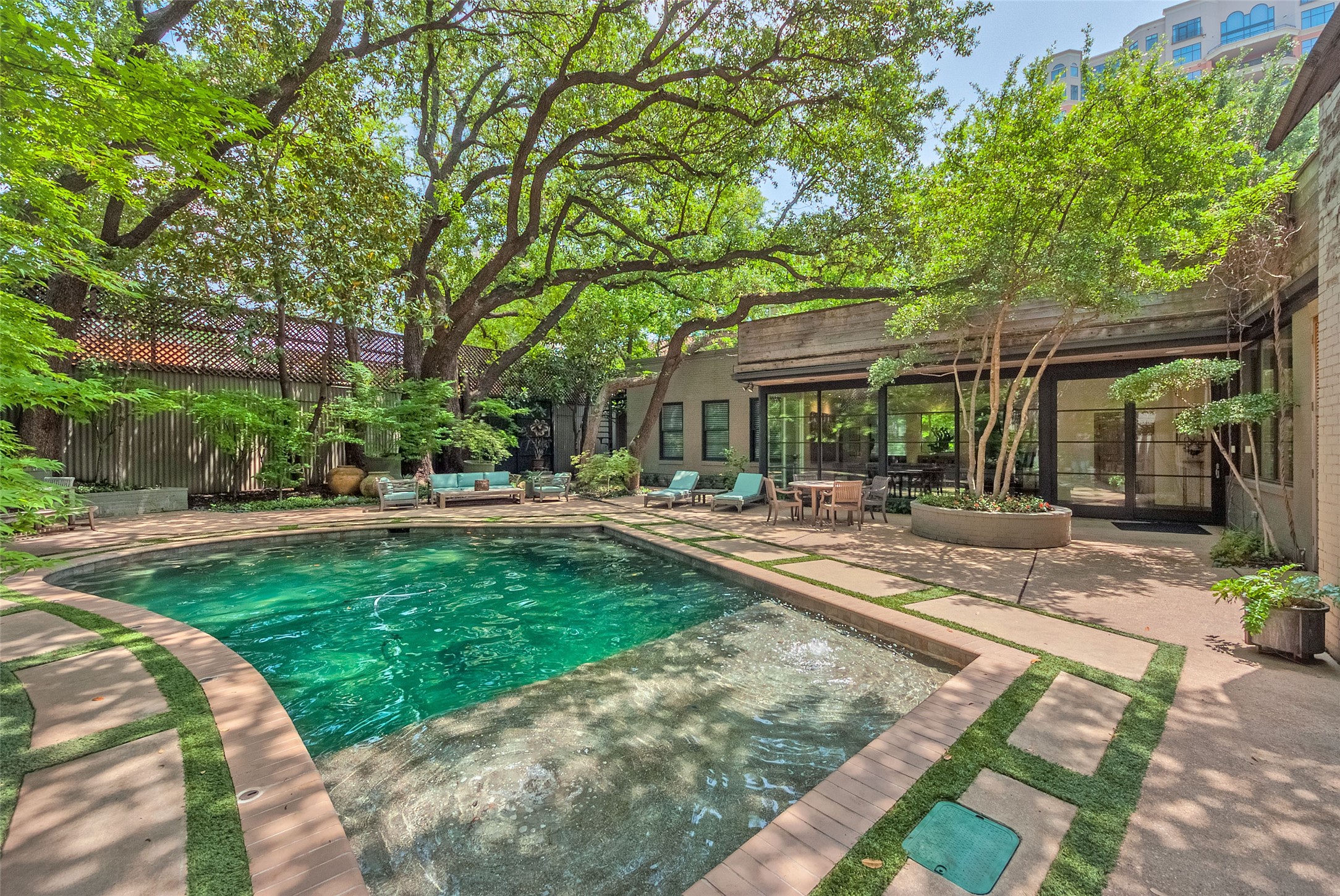 3610 Congress Avenue Dallas TX 75219