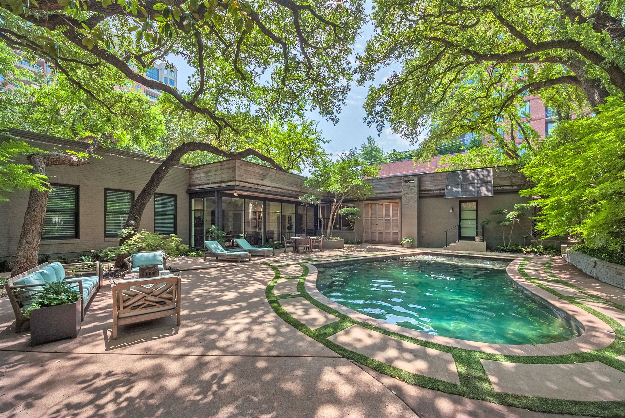 3610 Congress Avenue Dallas TX 75219