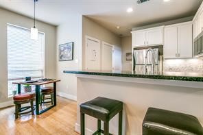 3915 Congress Avenue Dallas TX 75219