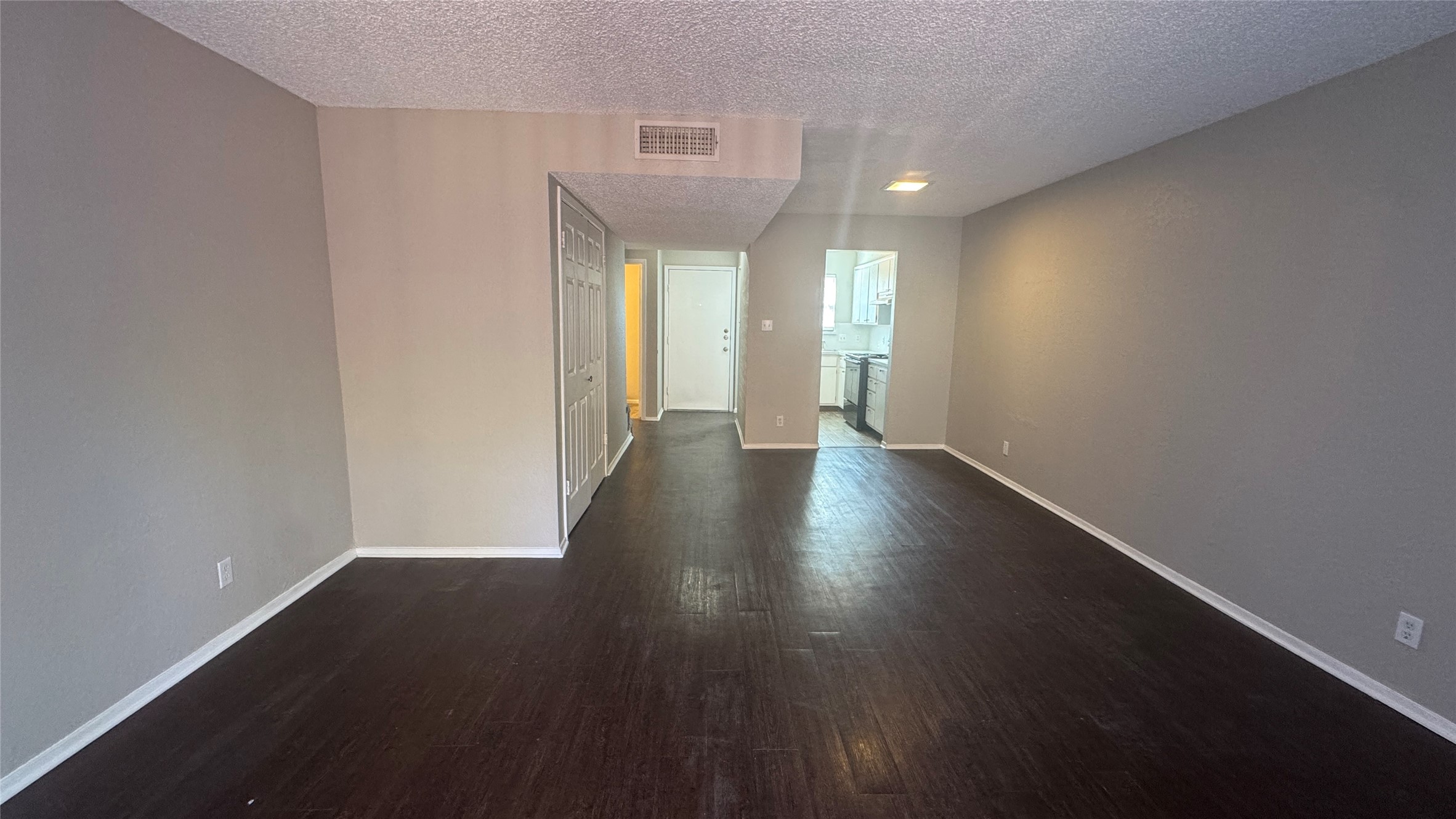 3813 Coates Circle Benbrook TX 76116