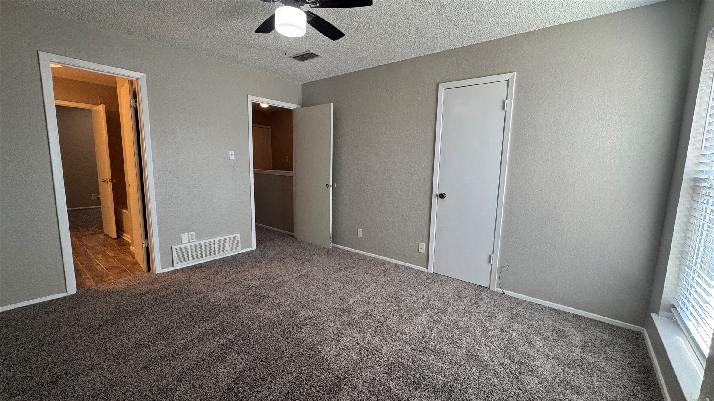 3813 Coates Circle Benbrook TX 76116