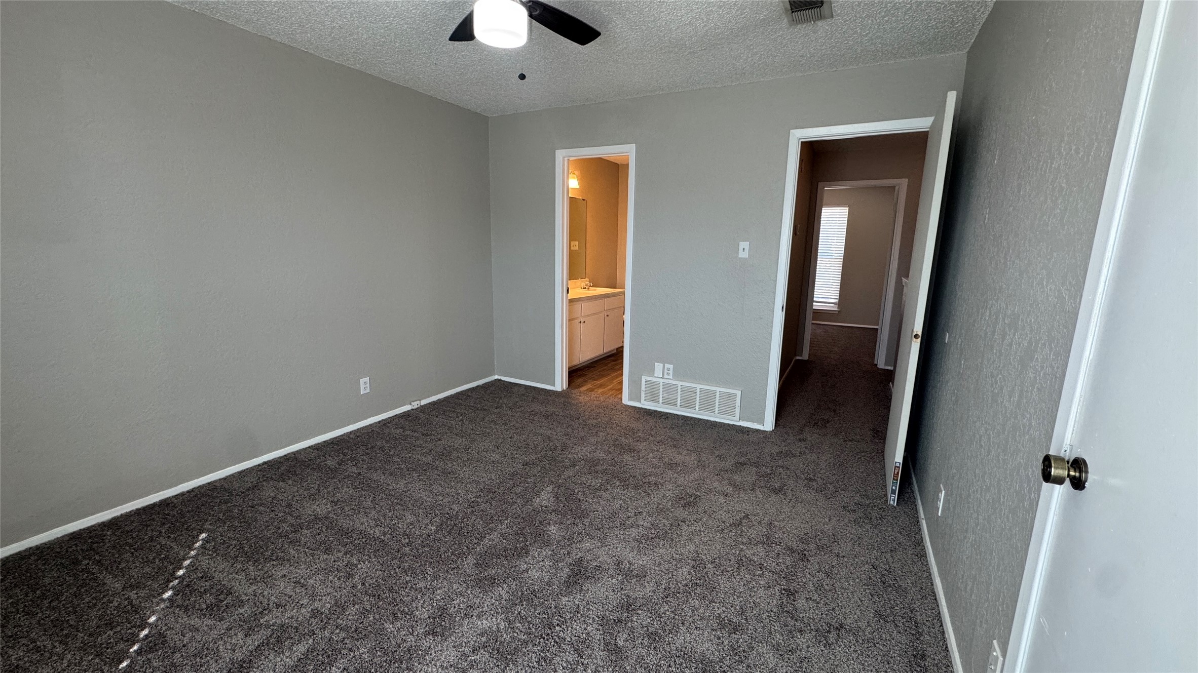 3813 Coates Circle Benbrook TX 76116
