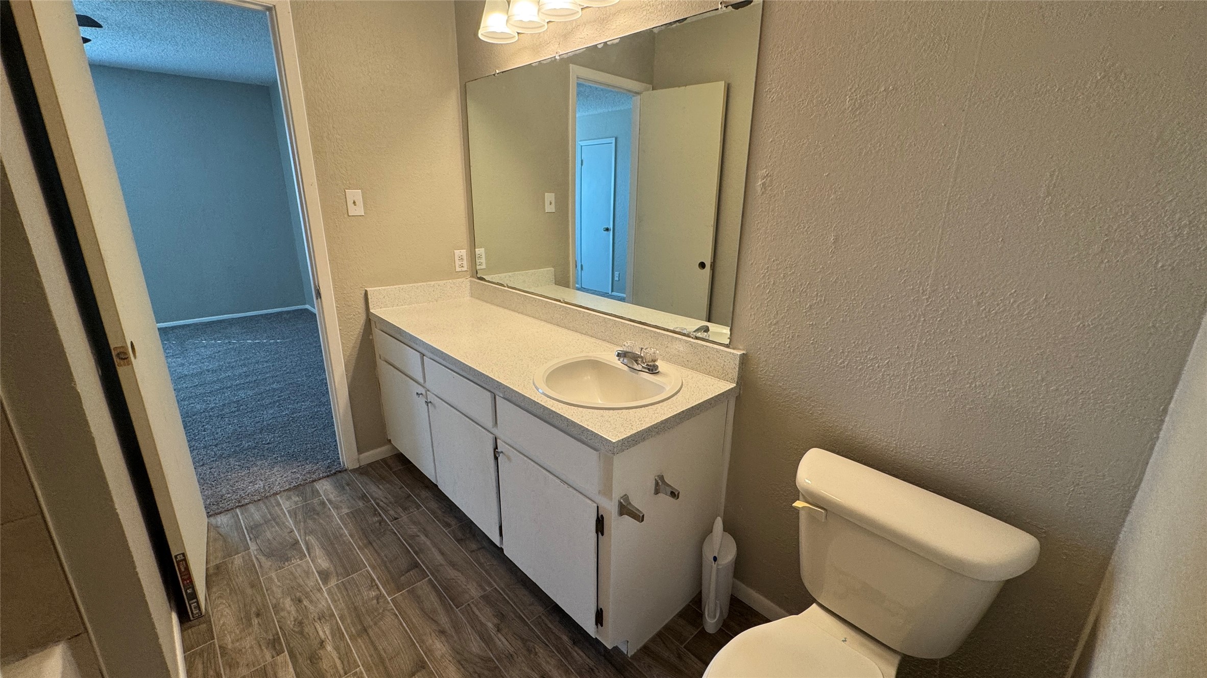 3813 Coates Circle Benbrook TX 76116