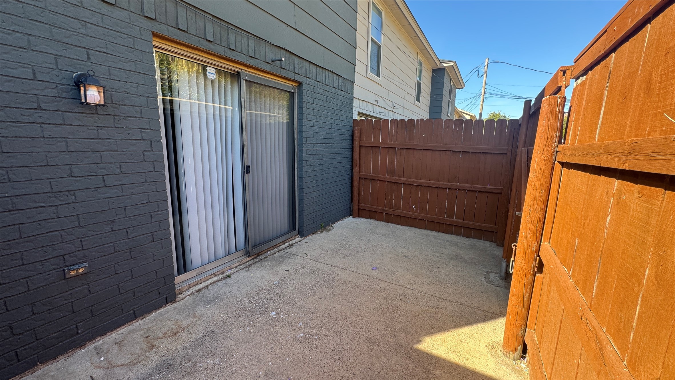 3813 Coates Circle Benbrook TX 76116