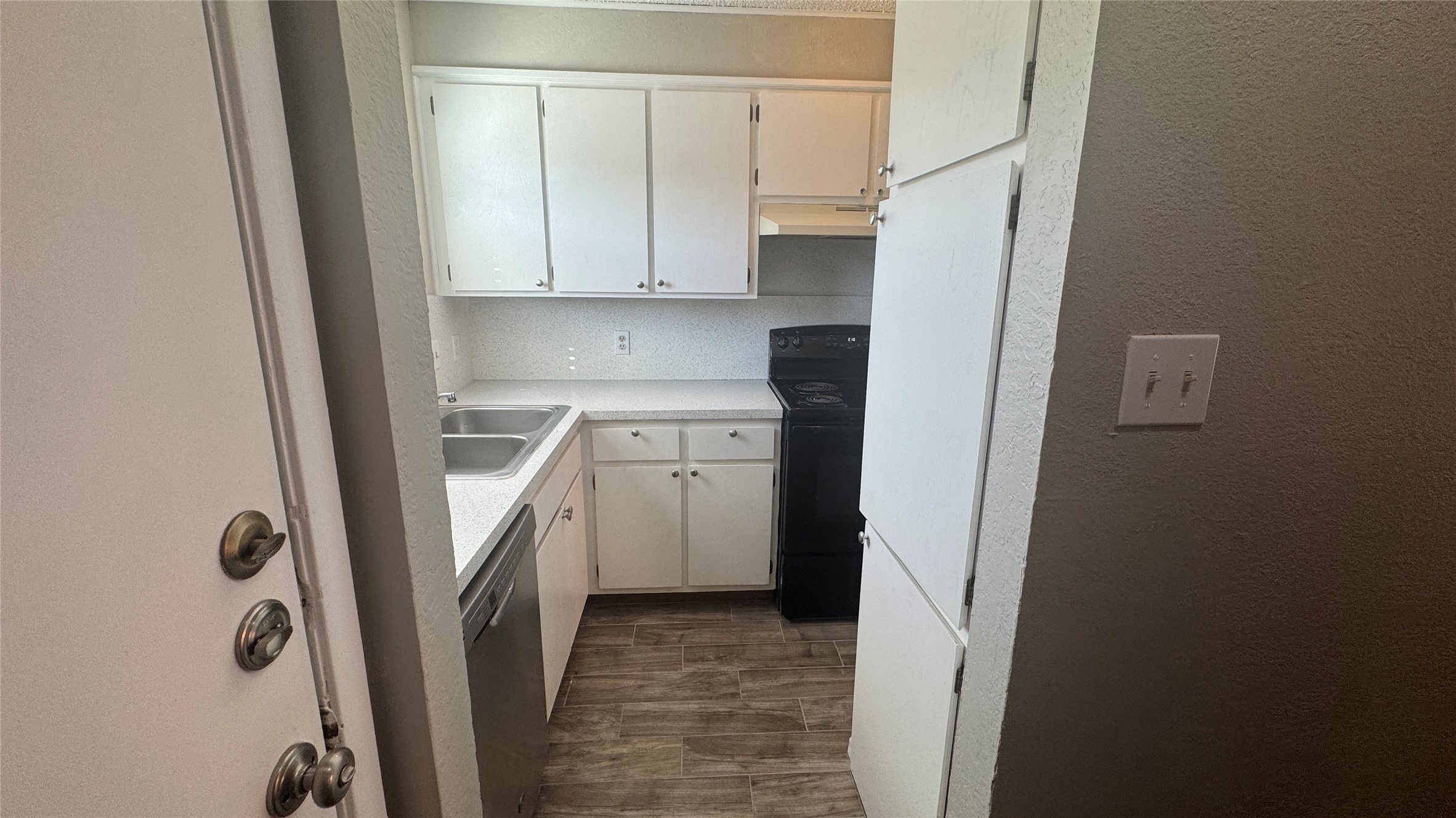 3813 Coates Circle Benbrook TX 76116