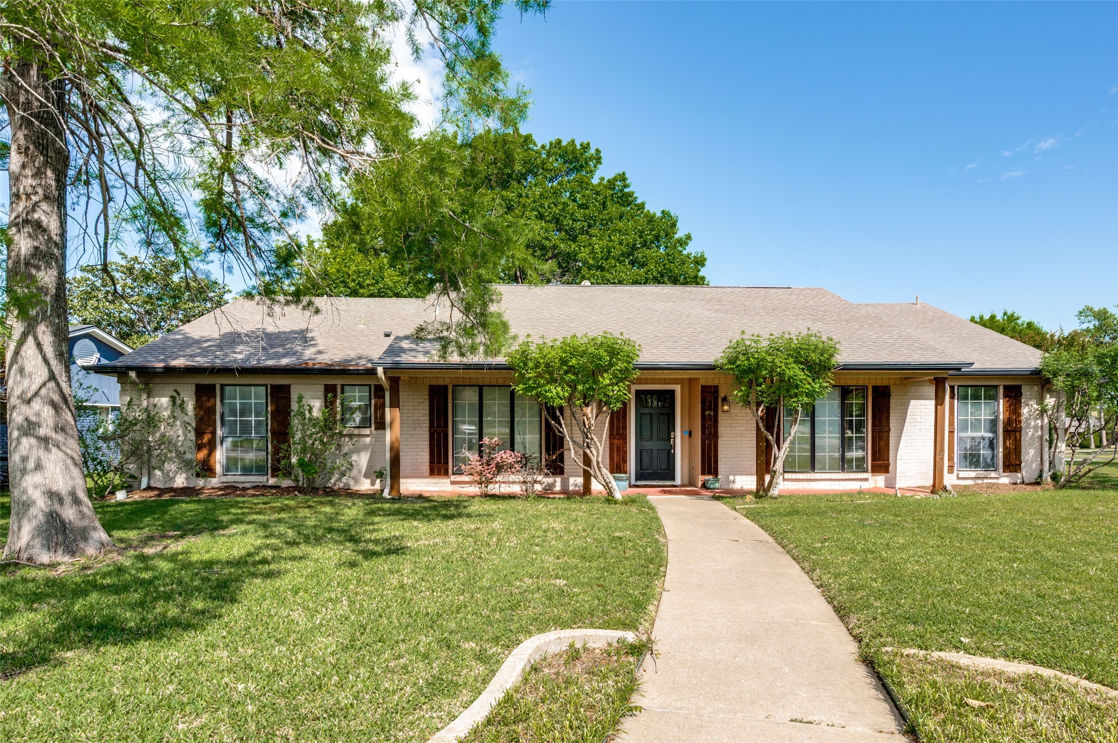 3227 Rolling Knoll Drive Farmers Branch TX 75234